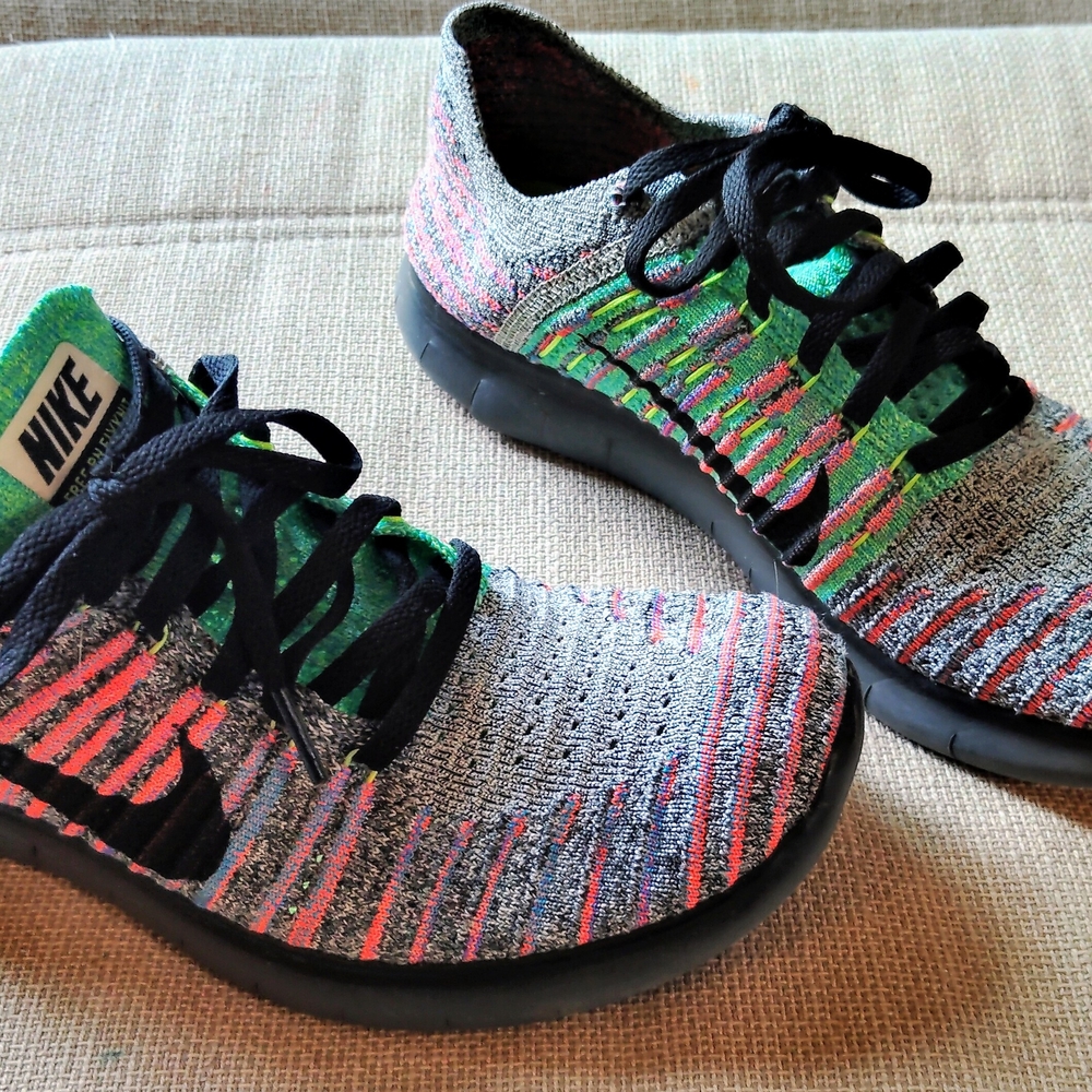 Nike Colorful Knit Sneakers
